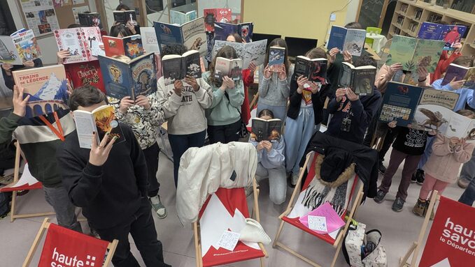 nuit lecture groupe.jpeg